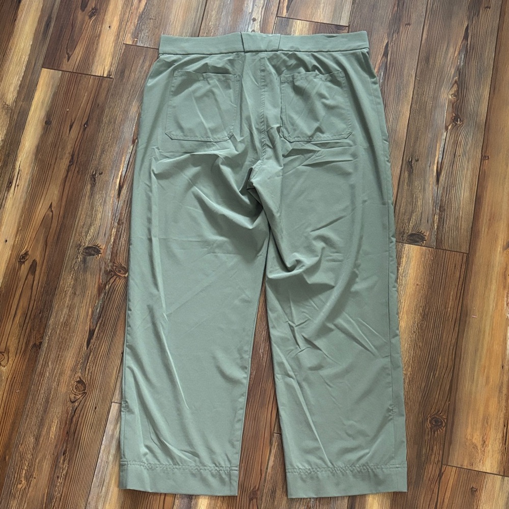 Athleta Tribeca Utility Crop pant Laurel Olive Green 10 - Picture 7 of 7